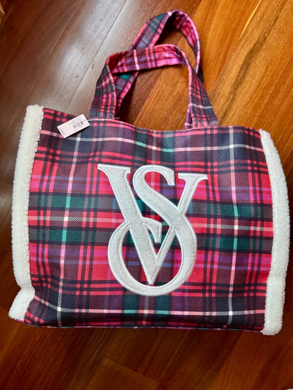 Victoria's Secret Plaid Tote w/ White Sherpa Trim *matching fleece blanket